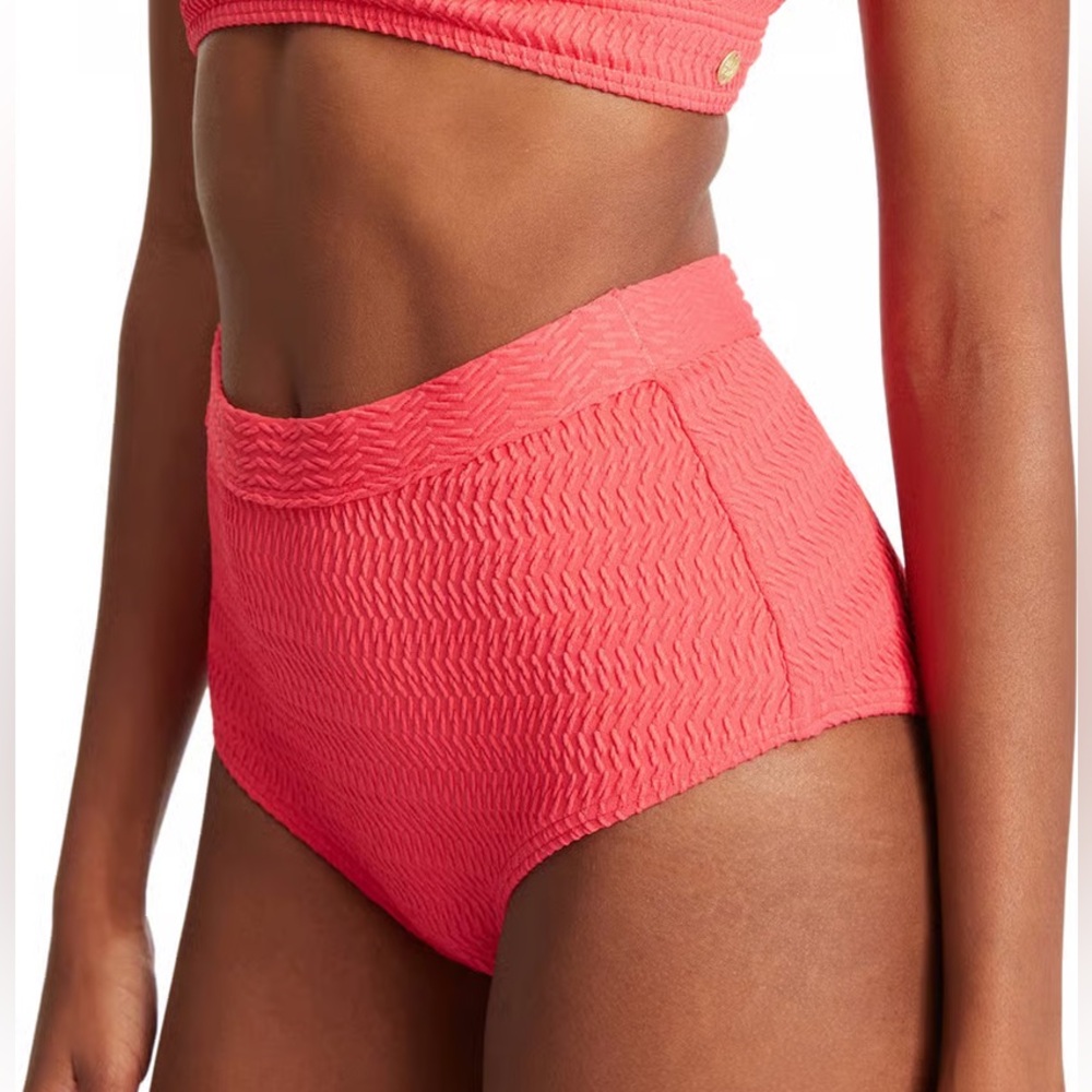 NWT Billabong bottoms size Large